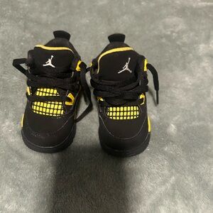 Air Jordan 4 Retro TD thunder